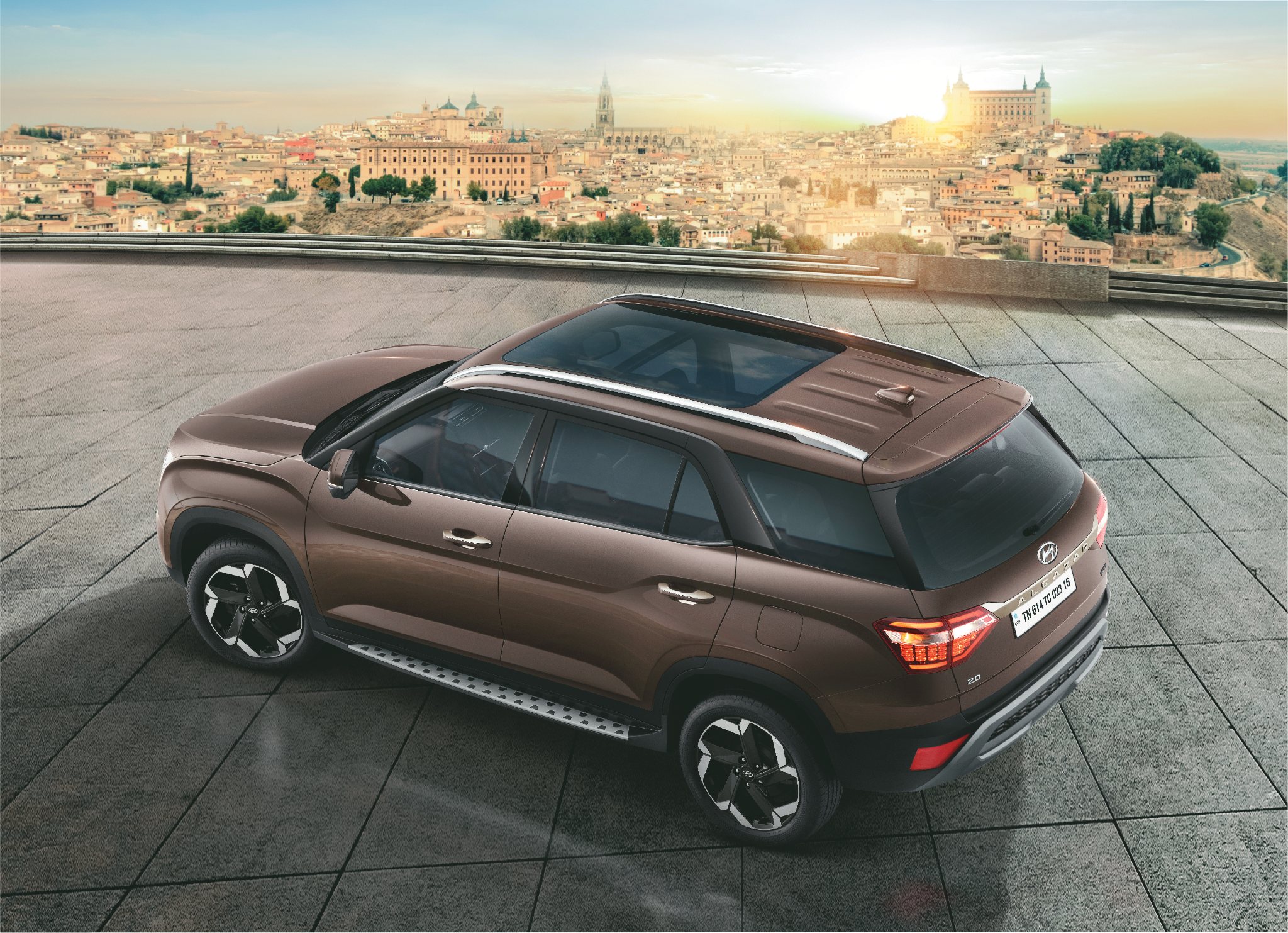 Alcazar Panoramic Sunroof Automatic