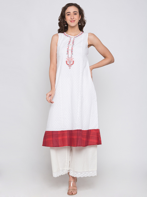 Globus White Embroidered Kurta Price in India