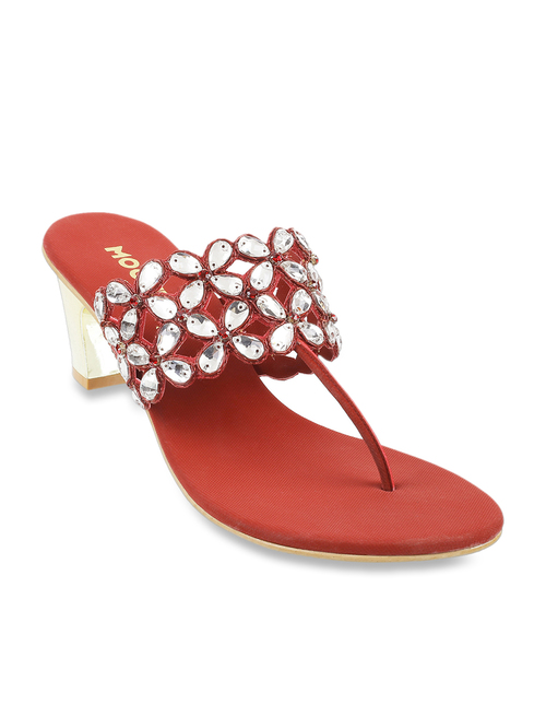 Mochi Maroon T-Strap Sandals Price in India