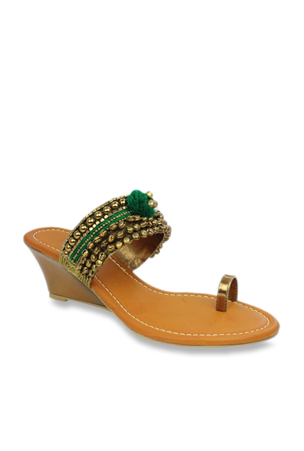 Inc.5 Green Toe Ring Wedges Price in India