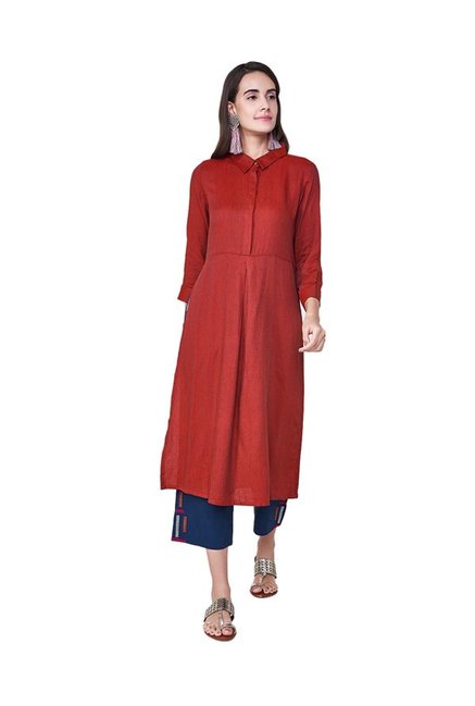 Global Desi Maroon Textured Viscose Kurta Price in India