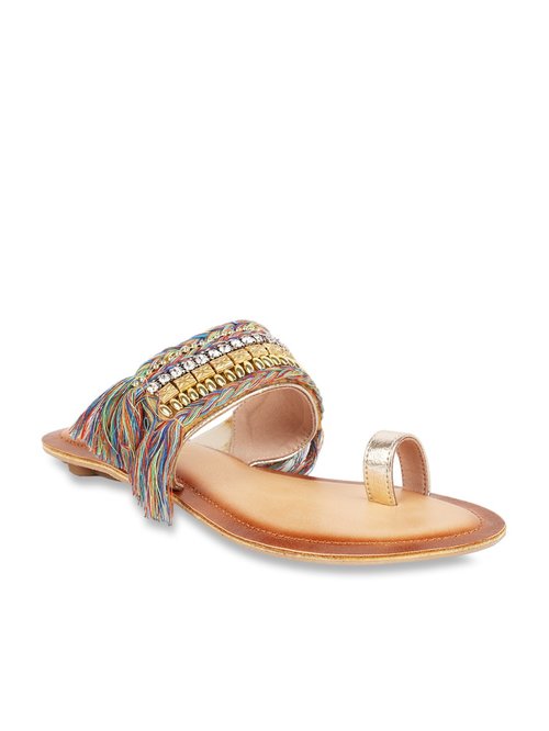 Catwalk Golden Toe Ring Sandals Price in India