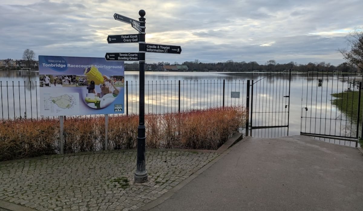 Flood Alert Issued as Rising River Medway Affects Parts of Tonbridge - Image 1