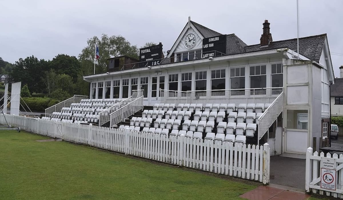 Ben Dawkins Century Helps Tunbridge Wells Extend Perfect Start
