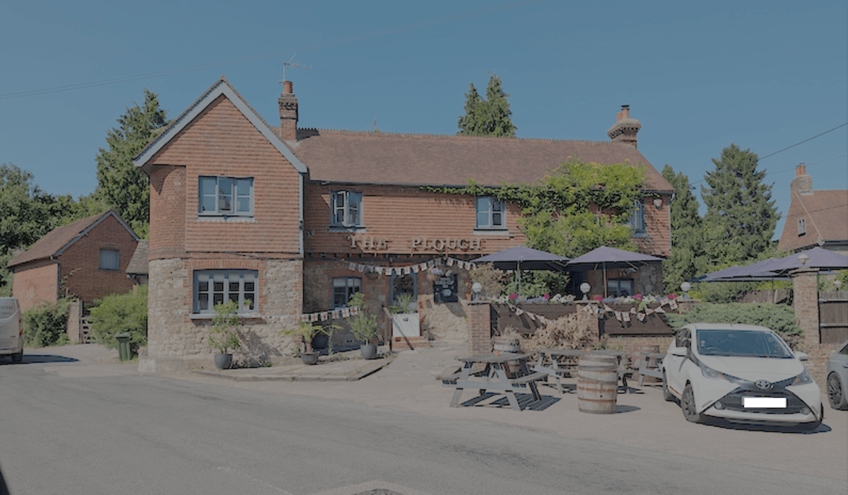 Where to watch England vs Norway in West Kent tonight - from outdoor fan zones to pub gardens