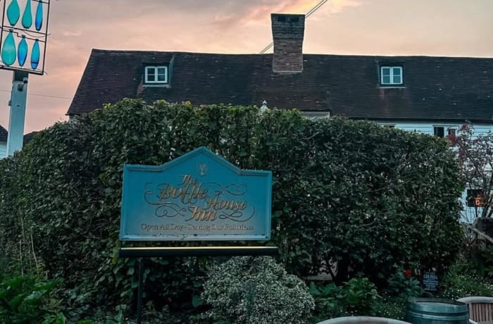 15th-Century Bottle House Inn Wins Approval to Add Six Guest Rooms at Penshurst