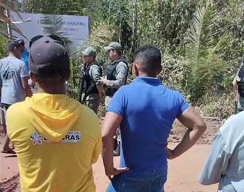 Homem morre após cair de moto a caminho do trabalho