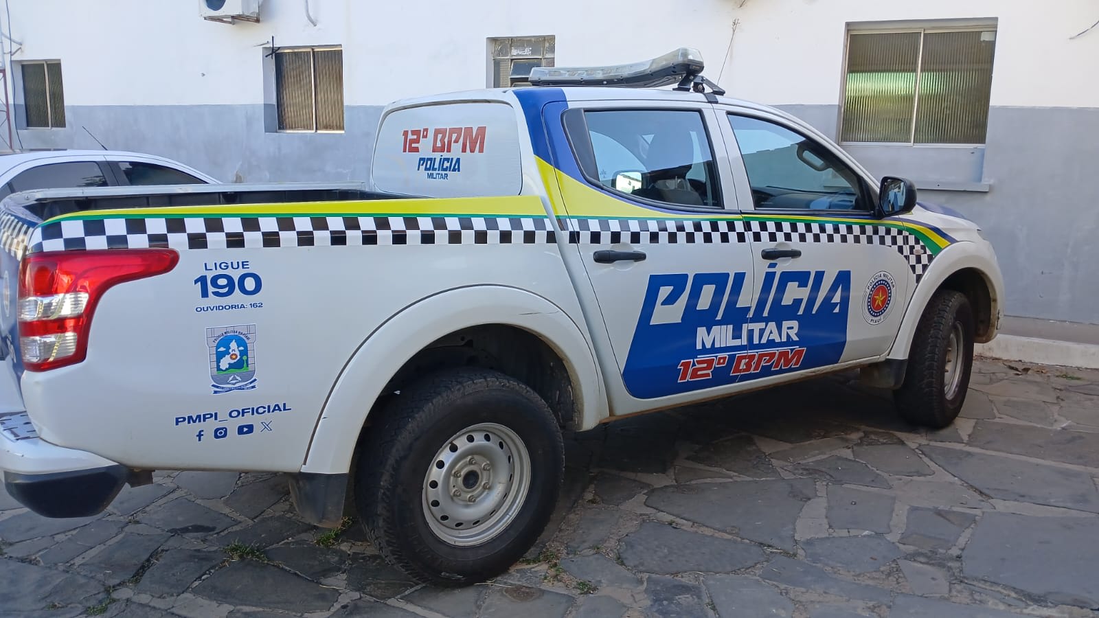 Homem é preso após agredir mãe e padrasto em Pedro II