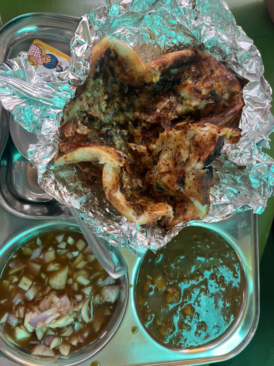 Chur chur Aloo Pyaaz naan