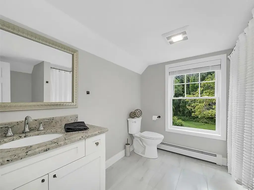 11 Goodrich Rd