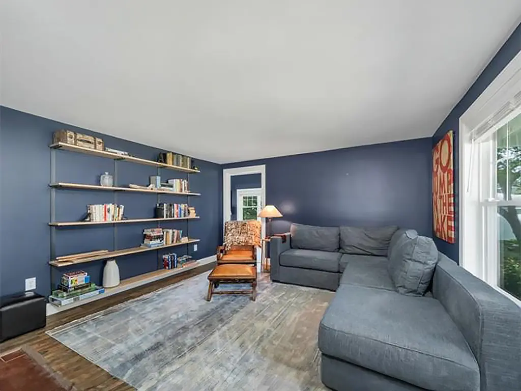 11 Goodrich Rd