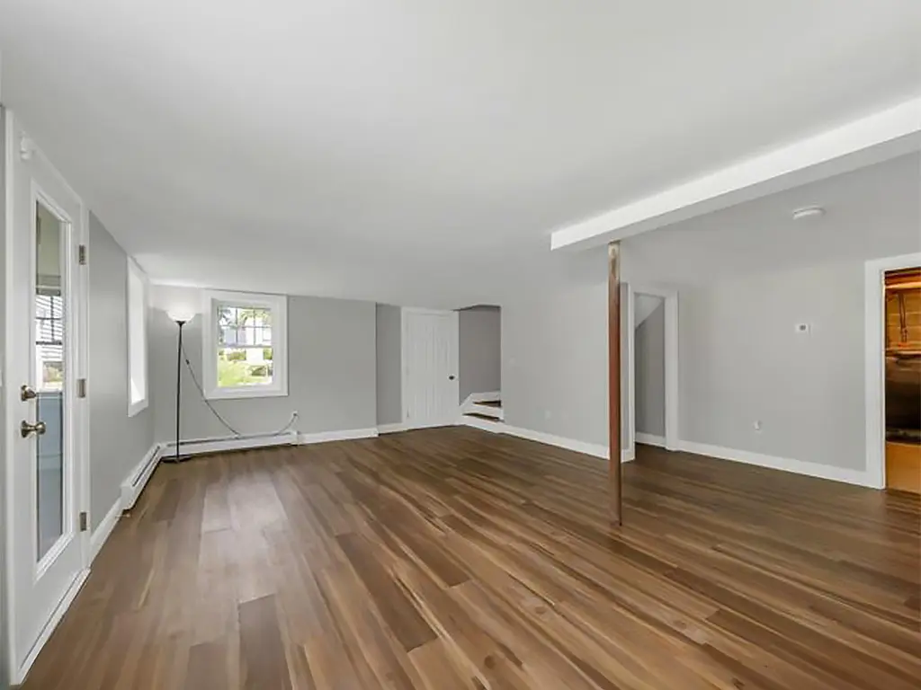 11 Goodrich Rd
