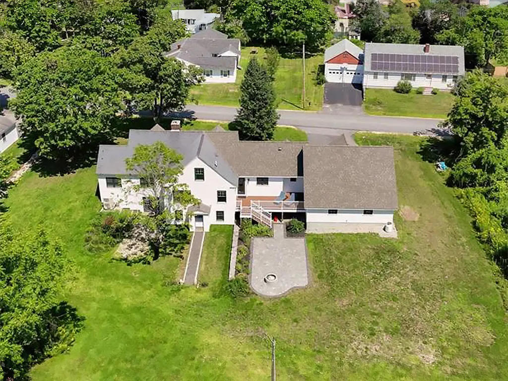 11 Goodrich Rd