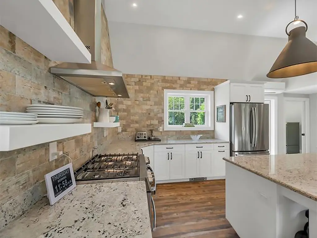 11 Goodrich Rd