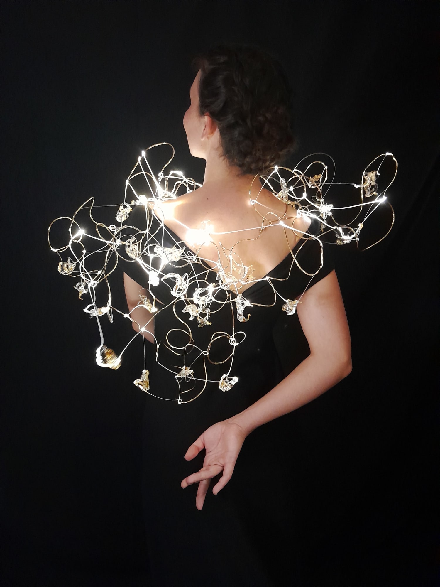 Œuvre de Anne Mircher — dorure sur verre et bijouterie d'art