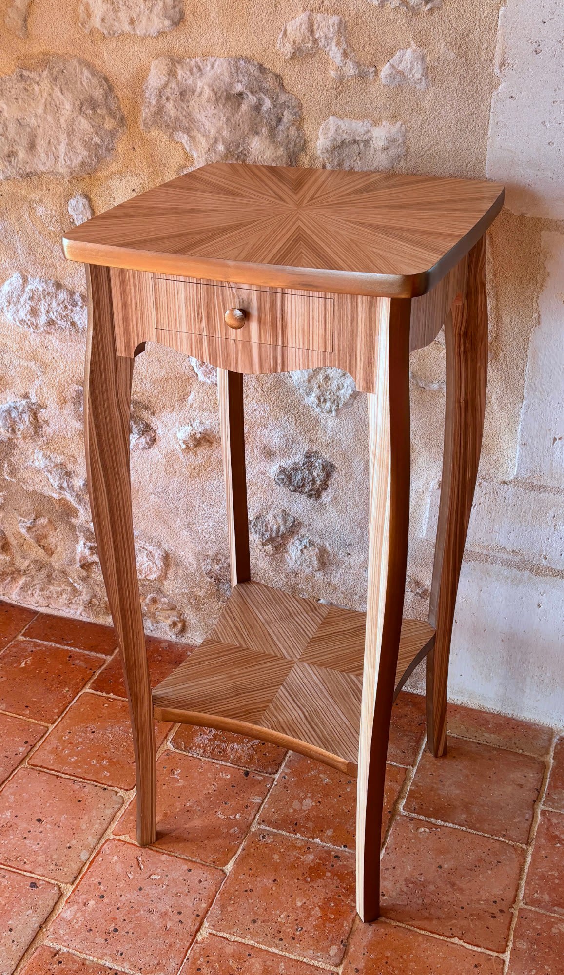 Œuvre de LA BOISELLERIE — ébéniste