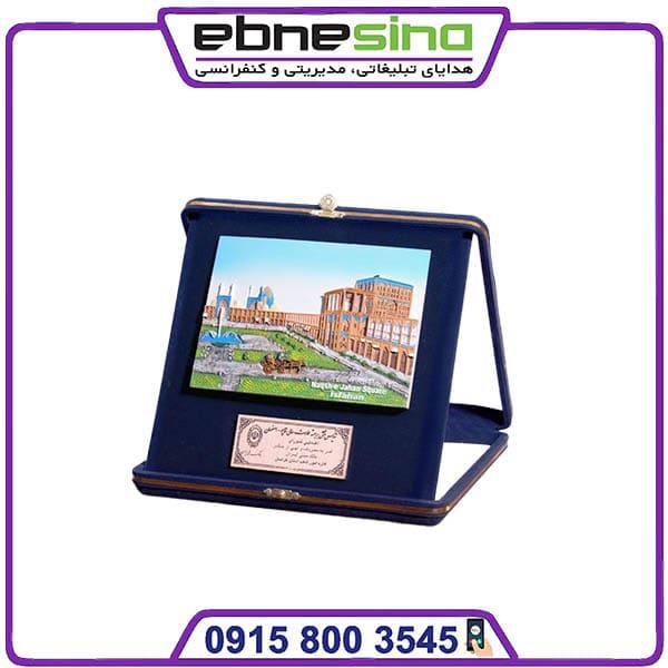 photo_۲۰۲۴-۰۱-۰۳_۱۰-۱۲-۲۴ تندیس جعبه مخمل نقش جهان