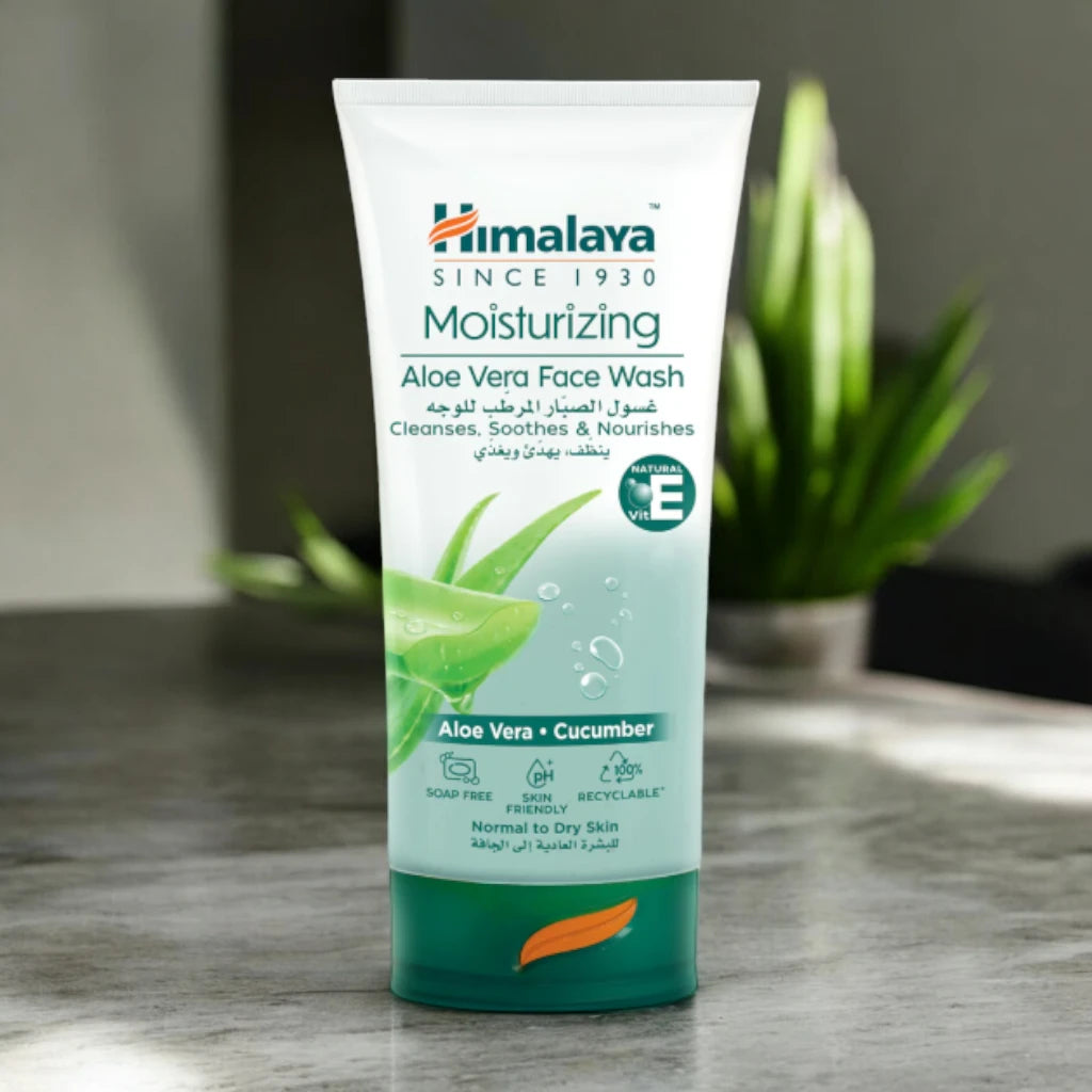 Himalaya Moisturizing Aloe Vera Face Wash 150ml - Hydrating Skin Cleanser