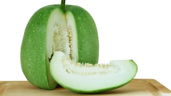 Ash Gourd (Venpoosani)) 1.2kg (Approx)