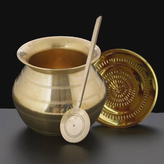 Niru Pongal Puthinam (Pot & Spoon) - Traditional Sweet Offering Set