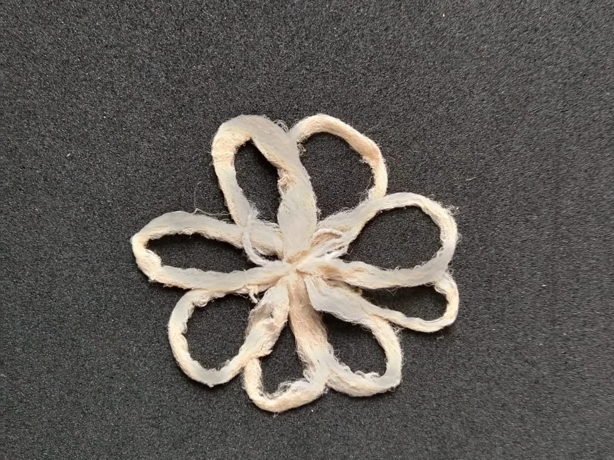 LOTUS STEM WICKS (THAMARAI THANTU THIRI) 1 PCS