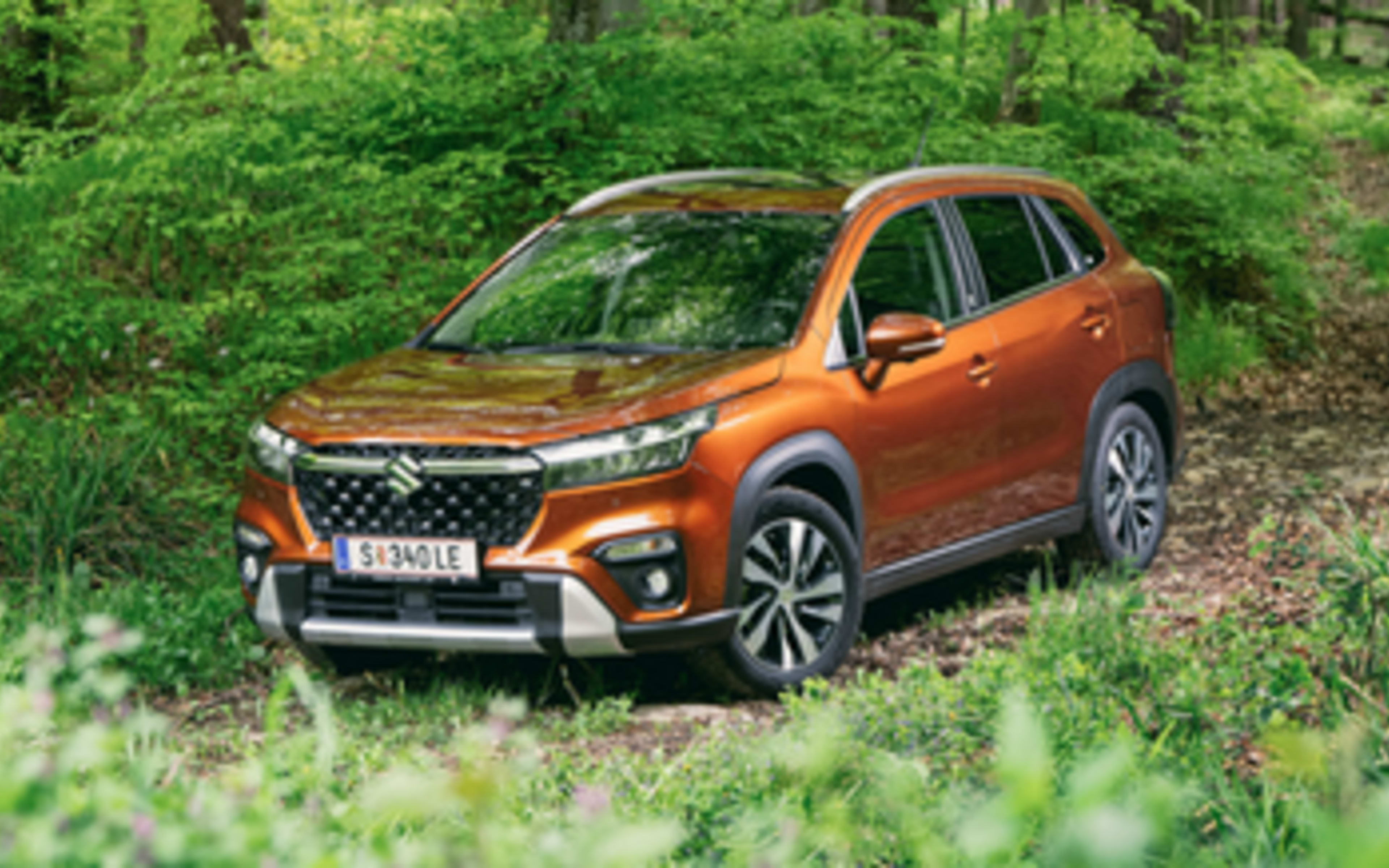 S-CROSS_orange_vunqh7