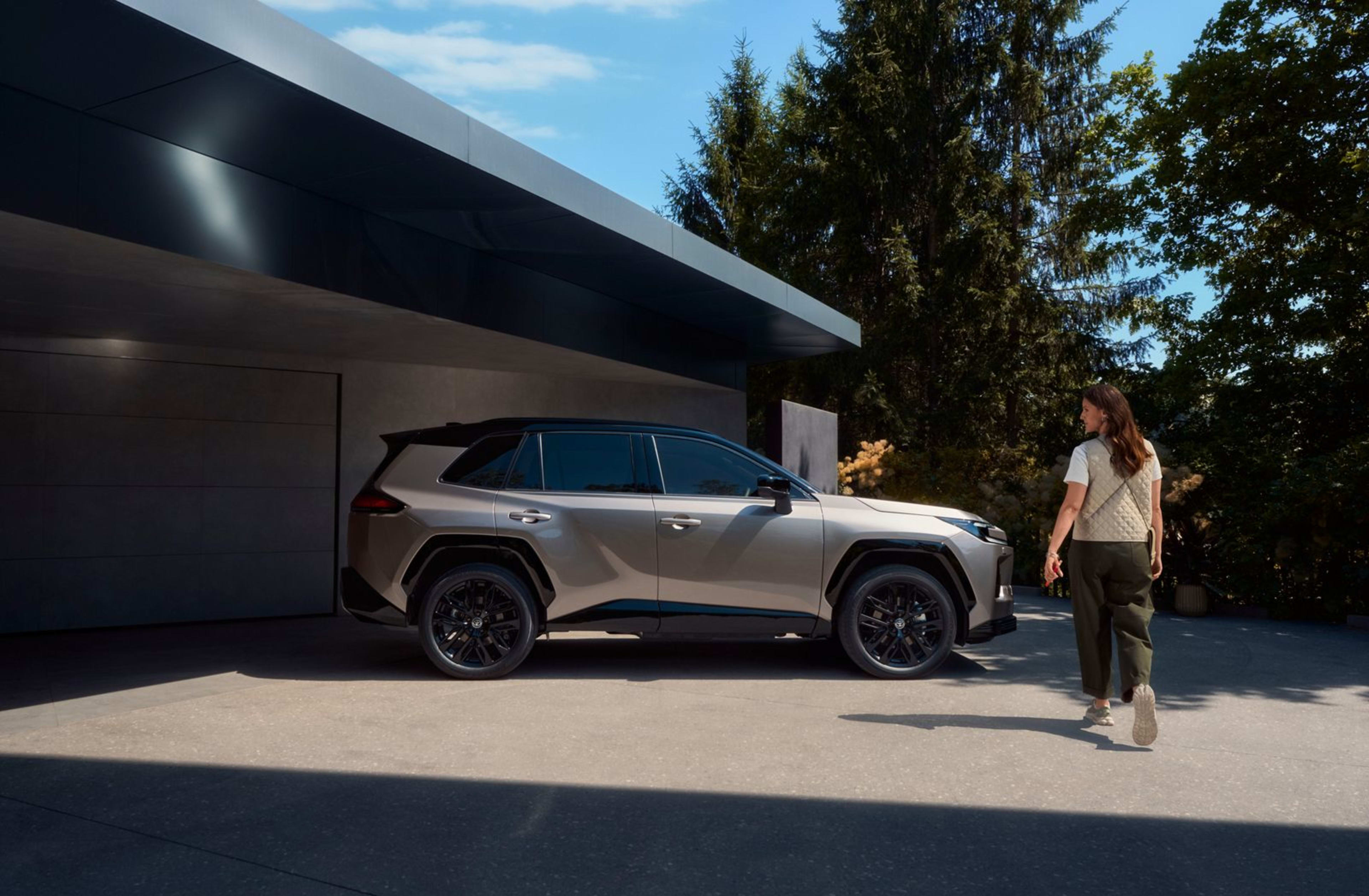 RAV4_024_PHEV_26_WEB_iavjds