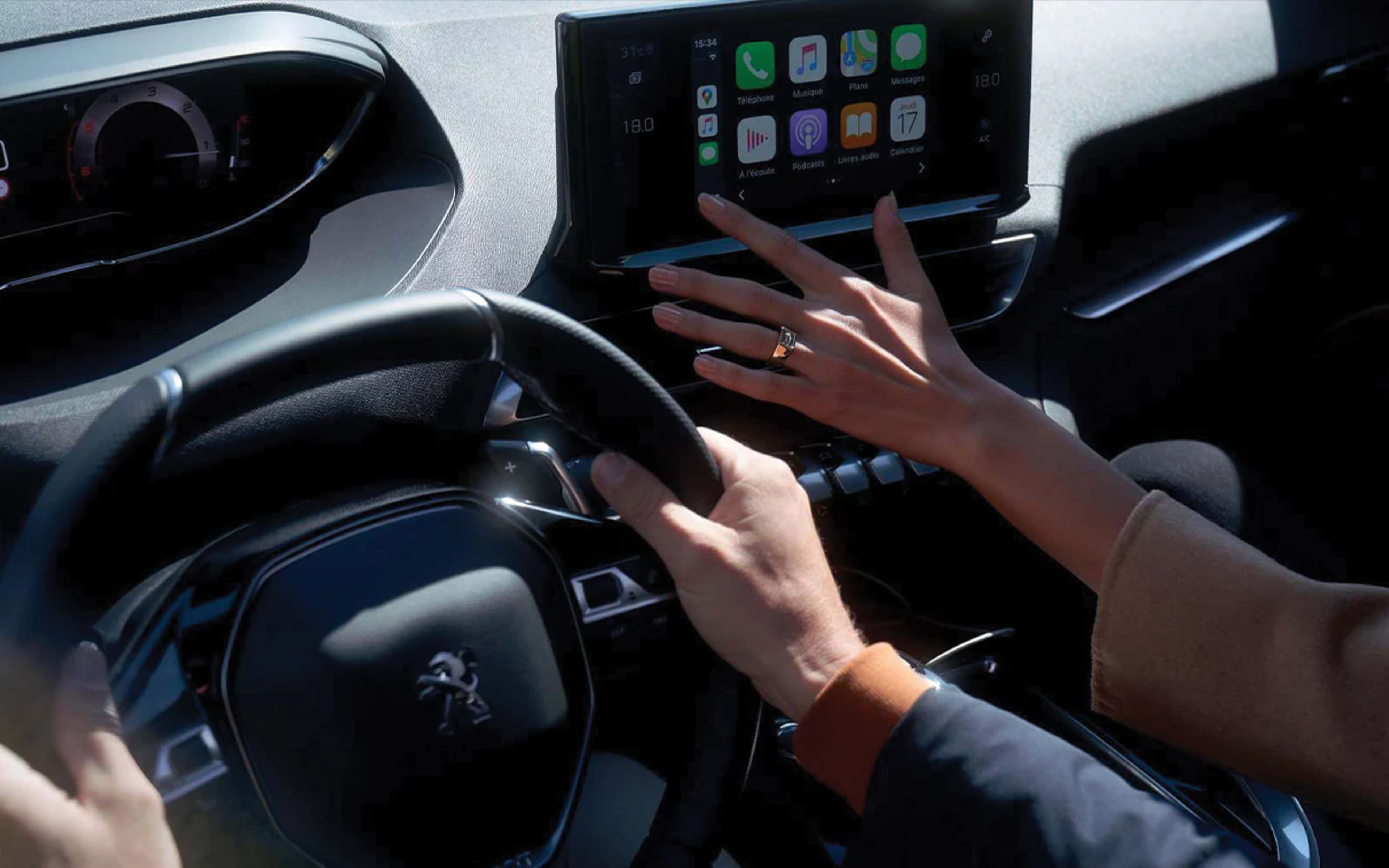 Peugeot-5008-Verbrenner-Interieur-Innenraum_7ab5f6f5-0a18-4c41-82d9-0a2a23fcfaca