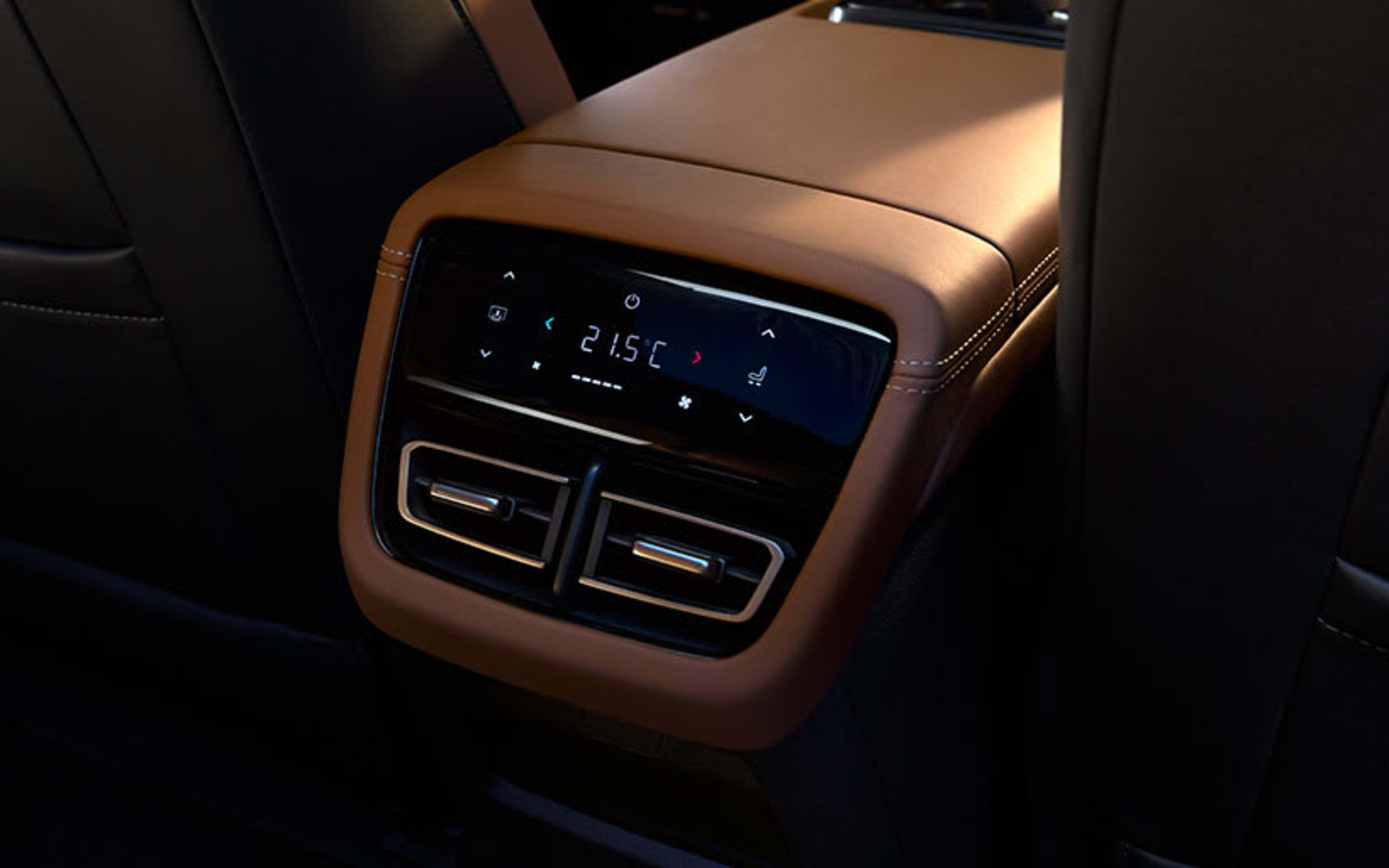 09-mazda6e-expandable-card-technology-4-ventilation_o5pwmj