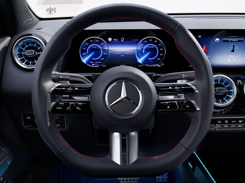 Mercedes: EQB Interieur Lenkrad_35f36af1-a10c-46ce-af31-5c65d08c6cfc