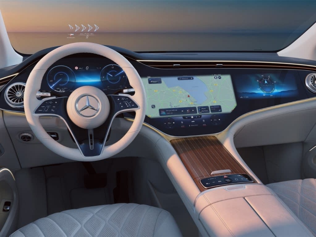 Mercedes EQS SUV Elektro Interieur Cockpit_1687bbe0-0e9f-4bd5-85cd-5399df8d19db