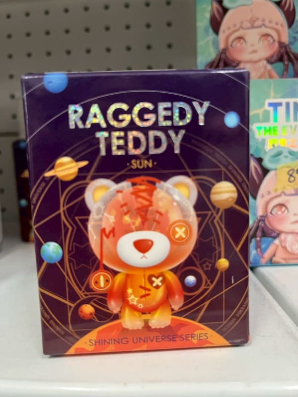 RAGGEDY TEDDY 撕裂熊 小宇宙系列盒玩 (Shining Universe Series)