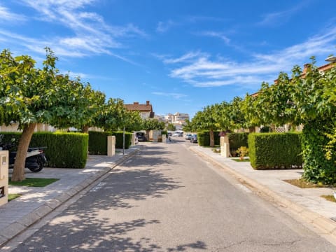 Casa en venta, en la urbanización Port Estrella — 2