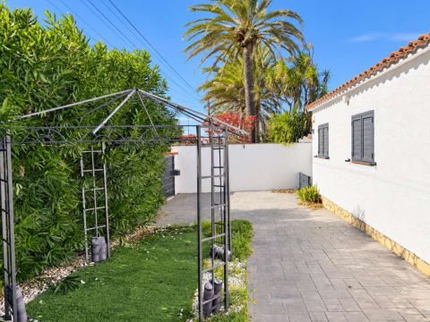 Casa o chalet en venta en Empuriabrava — 4