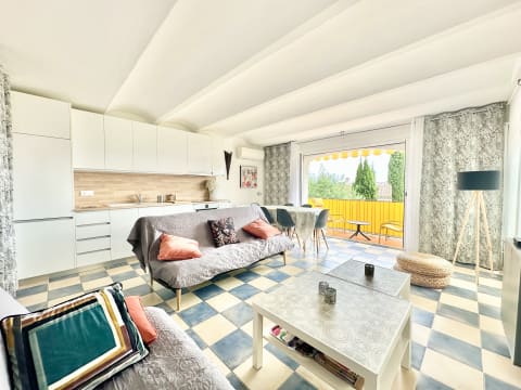 Apartamento a 50 m de la playa con vistas al mar – Canyelles Petites — 4