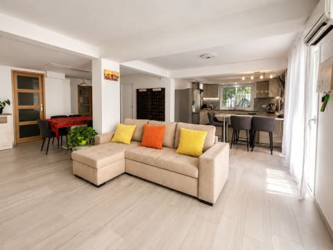 Apartamento muy amplio en Canyelles — 4