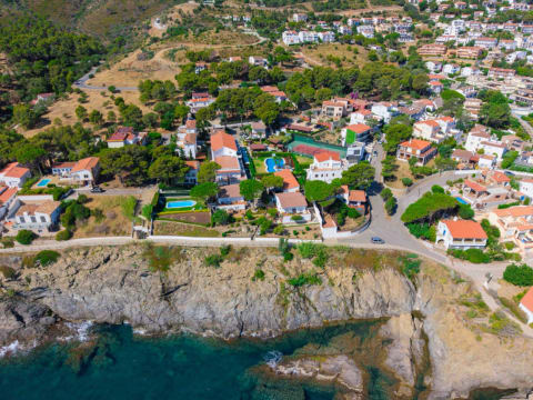 Ferienanlage zum Verkauf in Llançà — 4