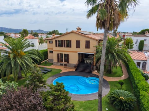 Impresionante casa en Empuriabrava con amarre de 24m — 5