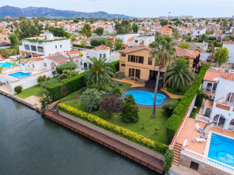 Impresionante casa en Empuriabrava con amarre de 24m — 3