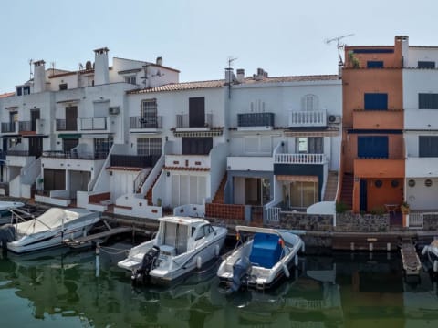 Moderna casa en Empuriabrava — 2
