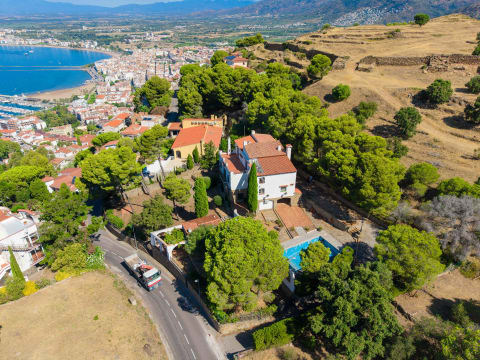 Chalet independiente en el Puigrom con vistas a la bahía  — 4