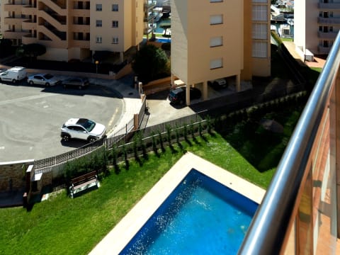 BONITO APARTAMENTO CON TERRAZA PISCINA COMUNITARIA Y PARKING EN SANTA MARGARITA — 4