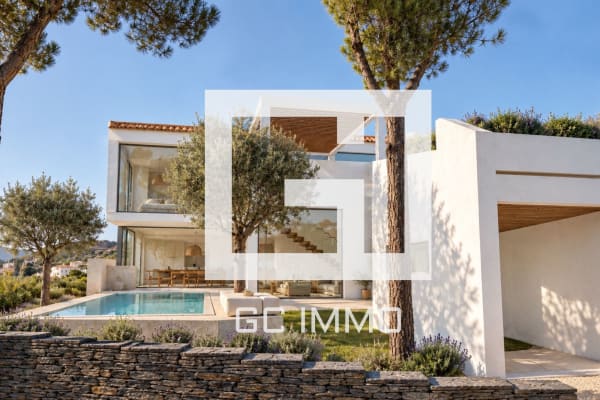Casa con piscina en Ses Oliveres, a 150 m de la playa del Ros  — Cadaqués