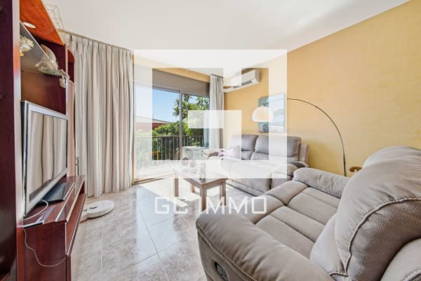 Chalet adosado en venta en Palau Savardera  en Palau-saverdera