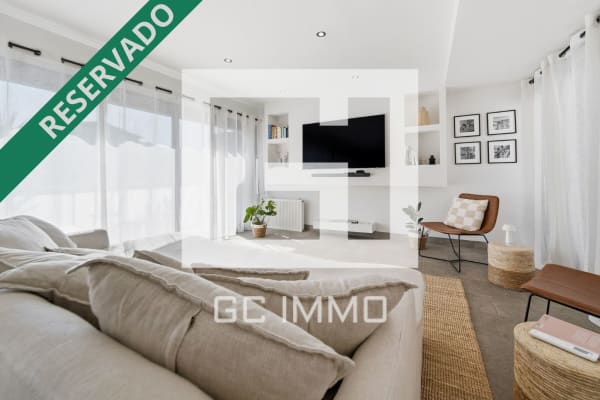 Casa en pleno centro de Roses con jardín y piscina comunitaria en Roses