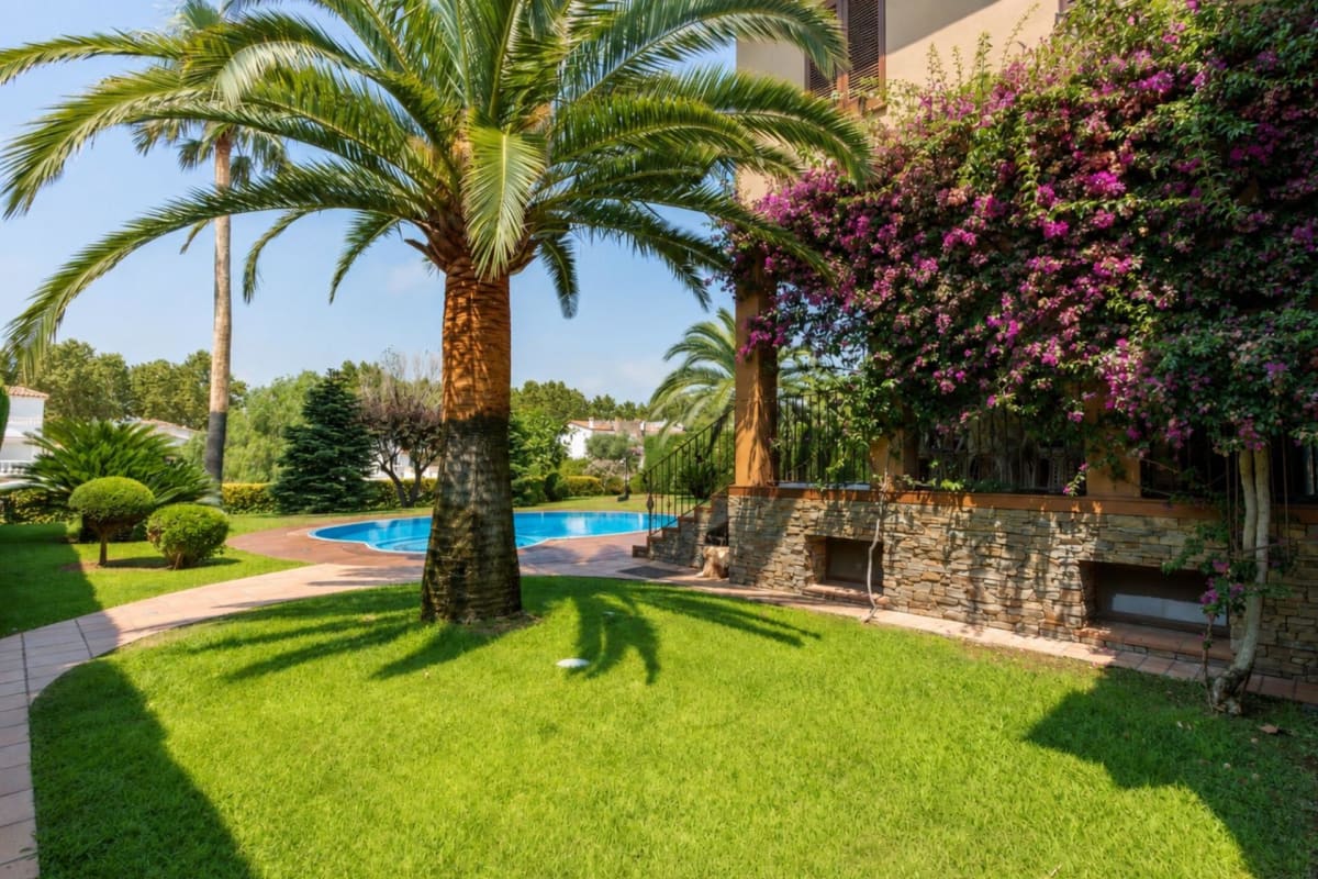 Impresionante casa en Empuriabrava con amarre de 24m — 9