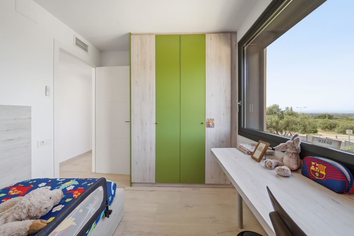 CASA CON PISCINA Y ACABADOS DE ALTA CALIDAD CON VISTAS PANORÁMICAS — 31