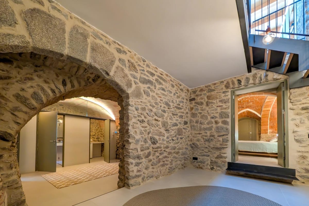 Chalet independiente en venta en Palau Savardera — 33