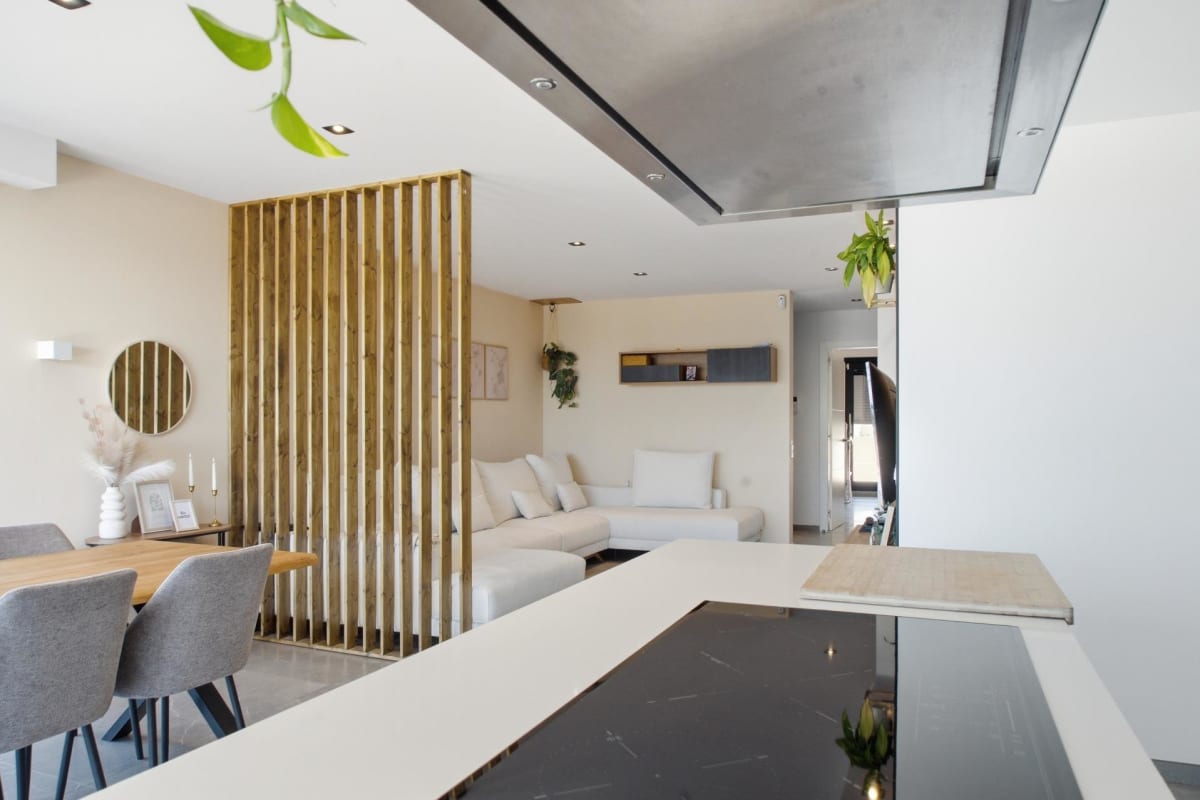 CASA CON PISCINA Y ACABADOS DE ALTA CALIDAD CON VISTAS PANORÁMICAS — 41
