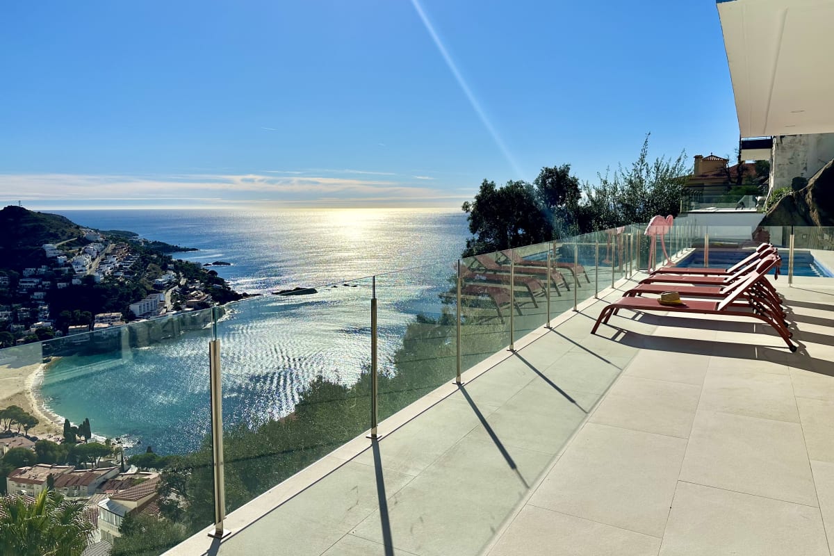 Espectacular villa en Canyelles con vistas al mar — 7
